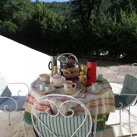 Le Pigeonnier D'hotes La Provenc'ane Bed & Breakfast